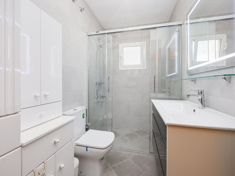 Villa for Sale in La Florida, Orihuela Costa, Alicante 31