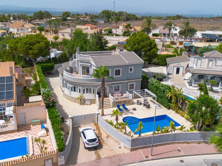 Villa for Sale in Costa Blanca San Fulgencio, Alicante 1