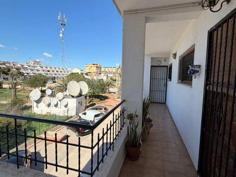 Apartment for Sale in Torrevieja, Alicante 25