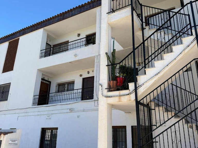 Apartment for Sale in Torrevieja, Alicante 27