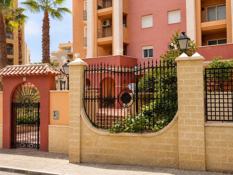 Apartment for Sale in Costa Blanca Torrevieja, Alicante 20