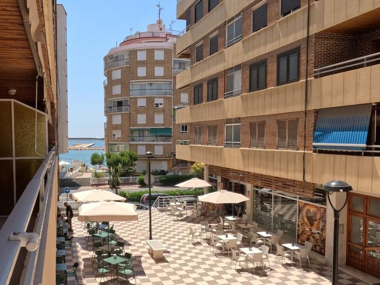 Apartment for Sale in Costa Blanca Torrevieja, Alicante 1