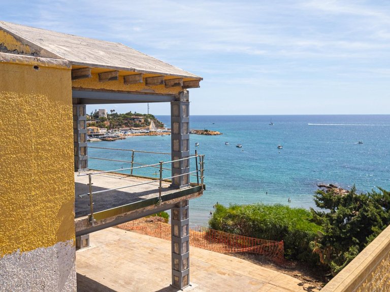 Villa for Sale in Costa Blanca Cabo Roig, Alicante 5