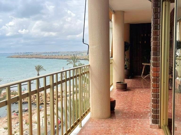 Apartment for Sale in Costa Blanca Torrevieja, Alicante 11