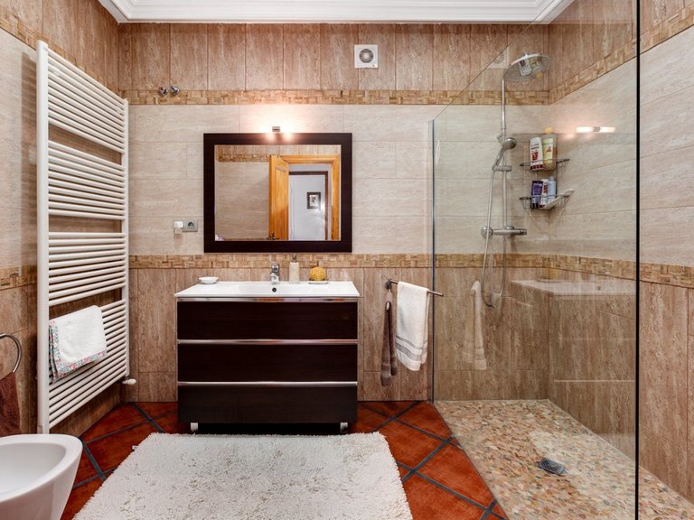 Villa for Sale in Costa Blanca Torrevieja, Alicante 38