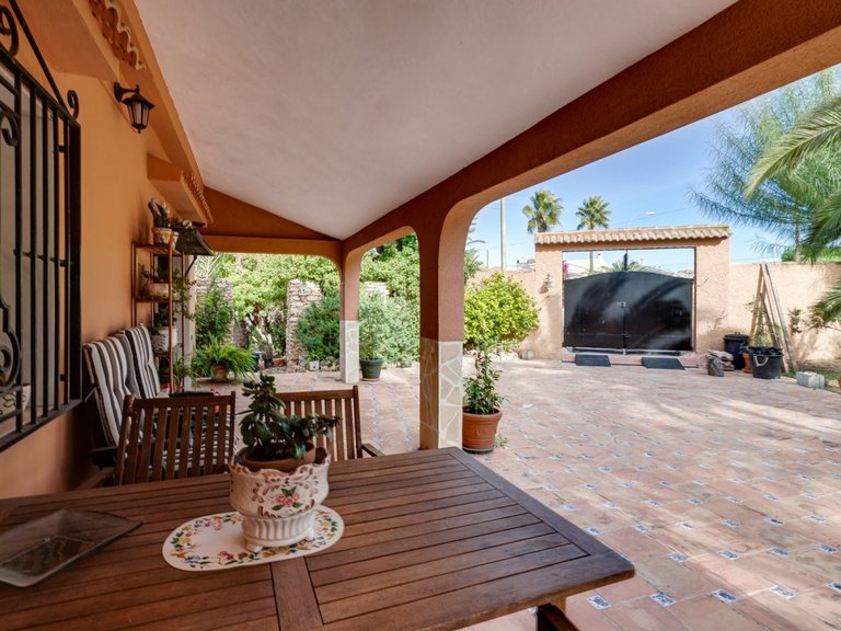 Villa for Sale in Costa Blanca Torrevieja, Alicante 6