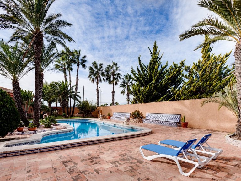 Villa for Sale in Costa Blanca Torrevieja, Alicante 8