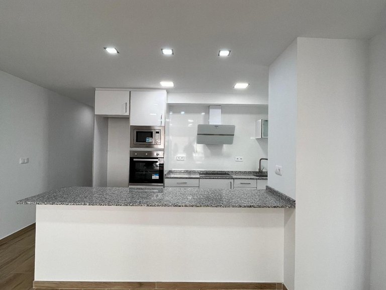 Apartment for Sale in Costa Blanca Torrevieja, Alicante 1