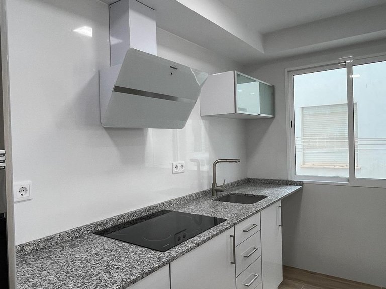 Apartment for Sale in Costa Blanca Torrevieja, Alicante 7