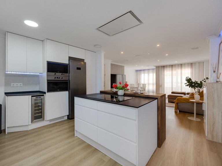 Apartment for Sale in Costa Blanca Torrevieja, Alicante 17