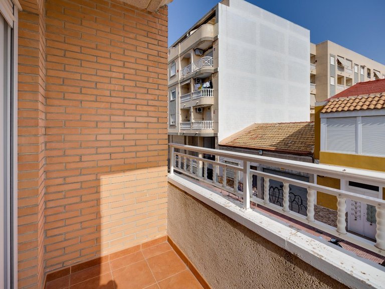 Apartment for Sale in Costa Blanca Torrevieja, Alicante 9
