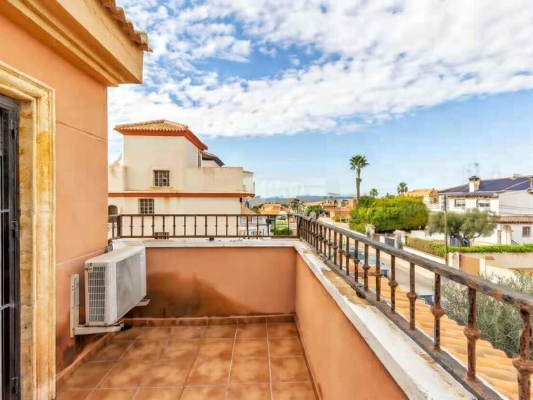 Villa for Sale in Costa Blanca Torrevieja, Alicante 25