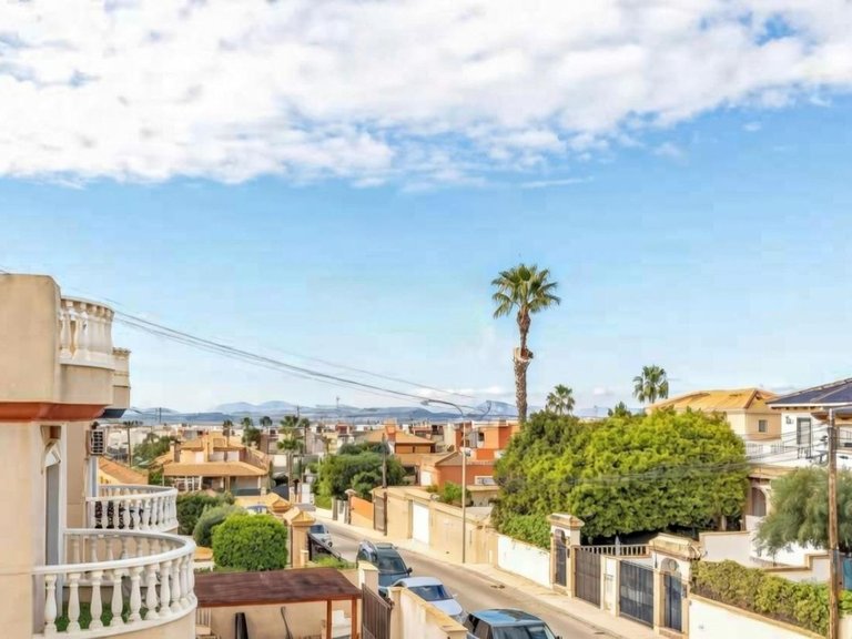 Villa for Sale in Costa Blanca Torrevieja, Alicante 26