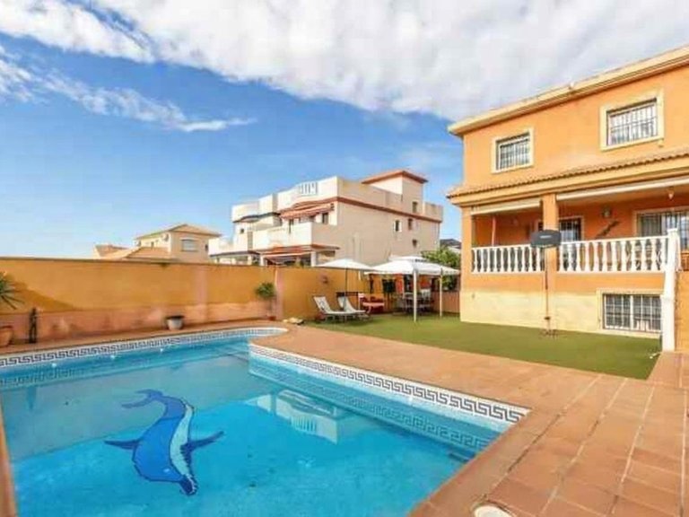 Villa for Sale in Costa Blanca Torrevieja, Alicante 3