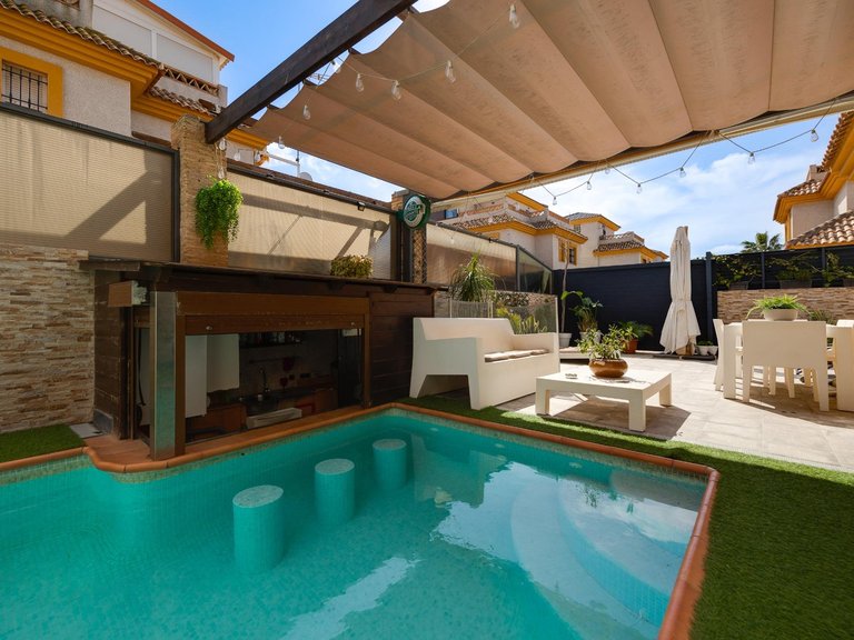Villa for Sale in Costa Blanca Los Montesinos, Alicante 5