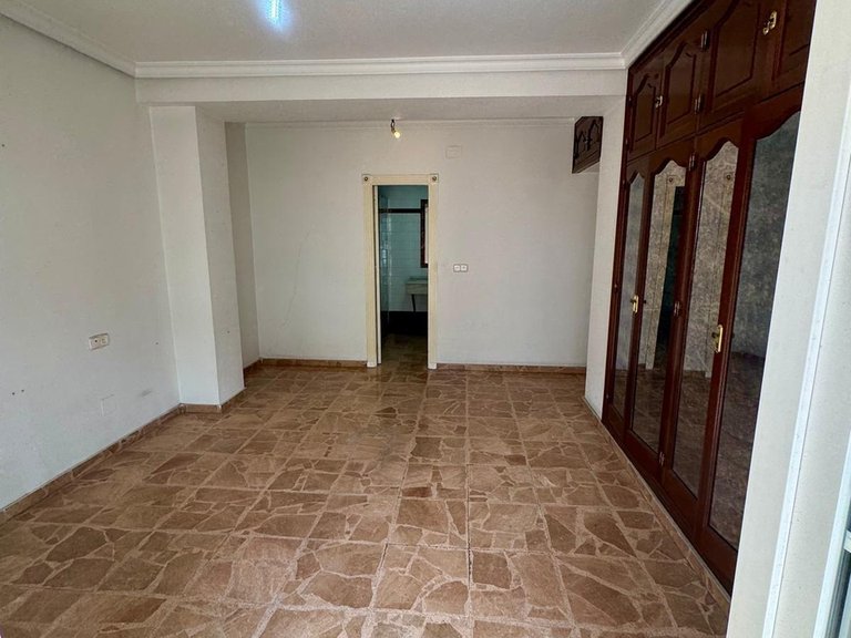 Apartment for Sale in Costa Blanca Torrevieja, Alicante 11