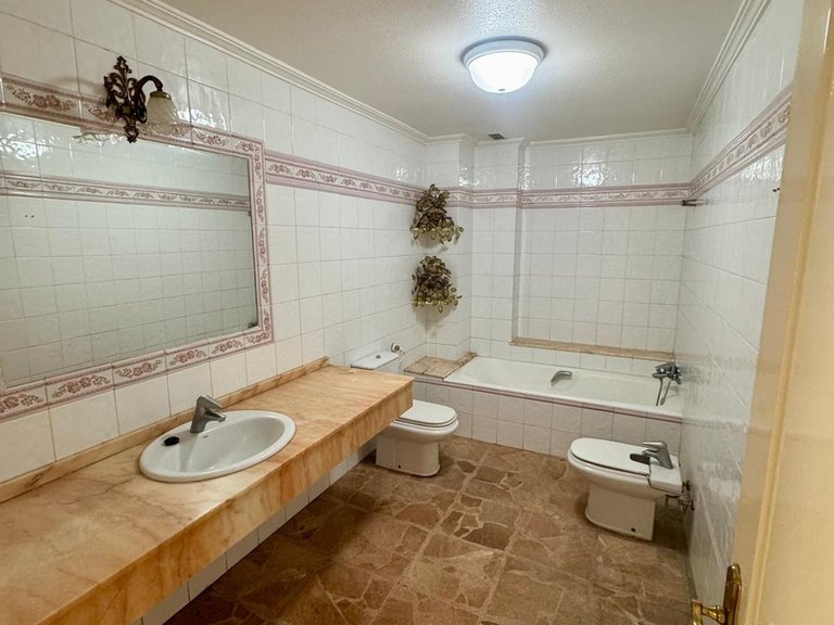 Apartment for Sale in Costa Blanca Torrevieja, Alicante 18