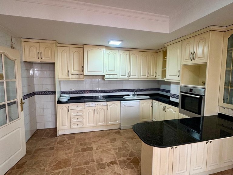 Apartment for Sale in Costa Blanca Torrevieja, Alicante 3