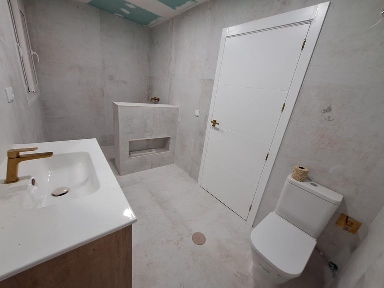 Apartment for Sale in Costa Blanca Torrevieja, Alicante 21