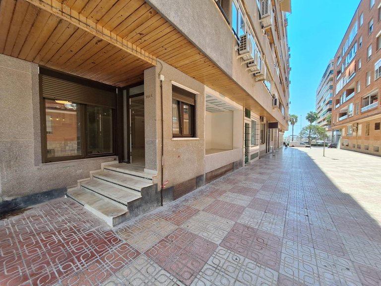 Apartment for Sale in Costa Blanca Torrevieja, Alicante 3