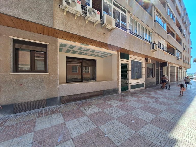 Apartment for Sale in Costa Blanca Torrevieja, Alicante 4