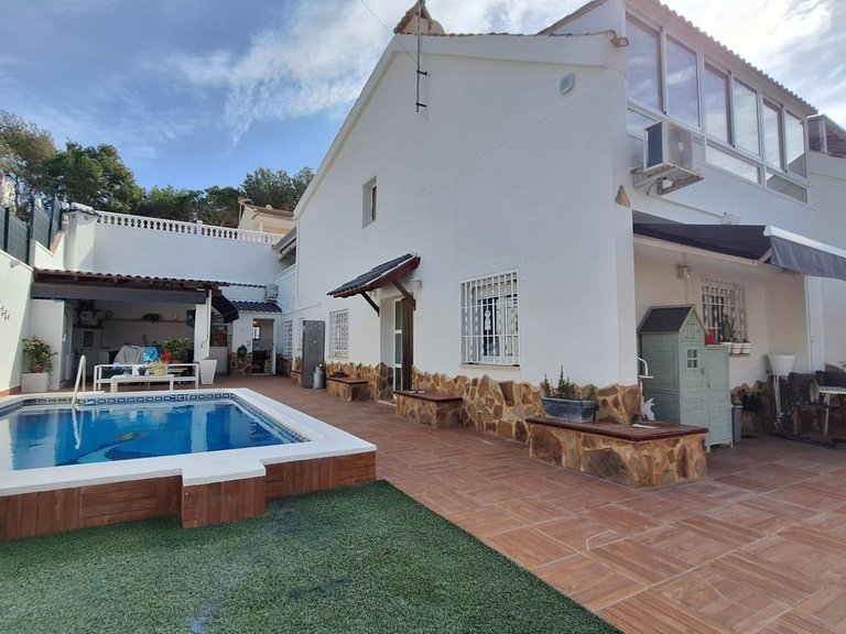 Villa for Sale in Costa Blanca Torrevieja, Alicante 19