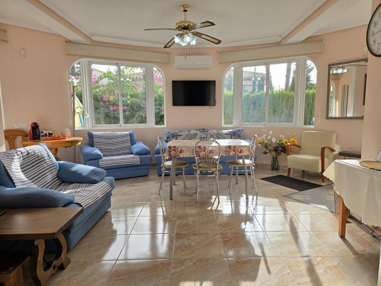 Villa for Sale in Costa Blanca Orihuela Costa, Alicante 3