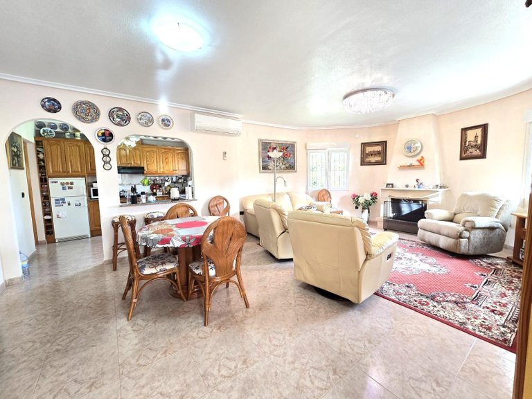 Villa for Sale in Costa Blanca Orihuela Costa, Alicante 6