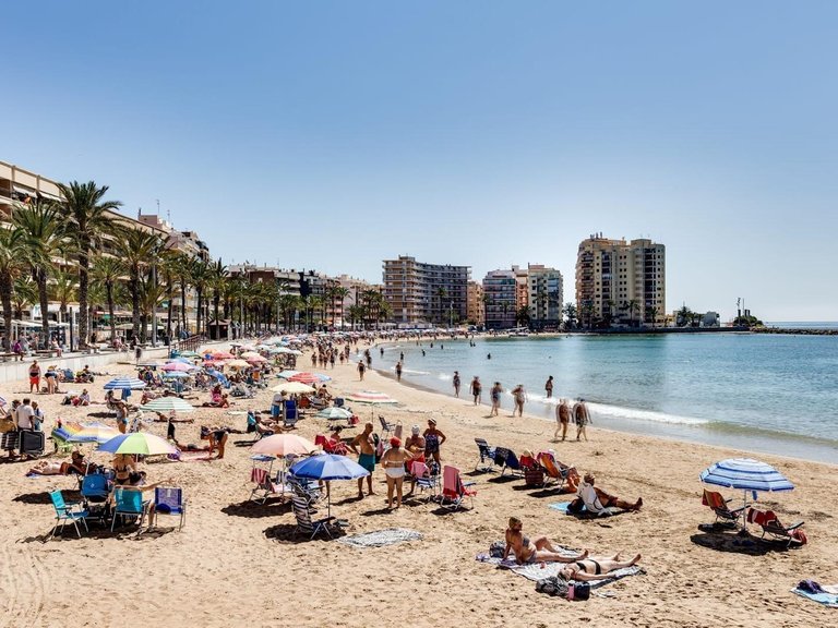 Apartment for Sale in Torrevieja, Alicante 15