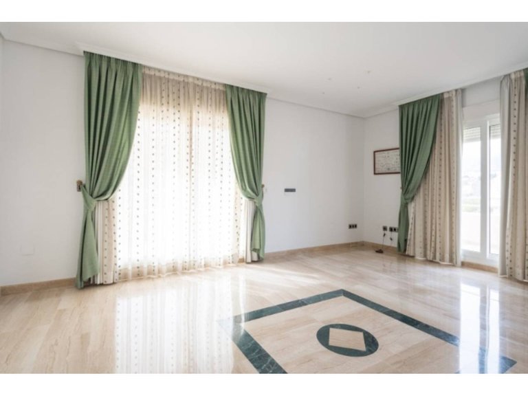 Apartment  for sale in Benalmádena, Malaga 9