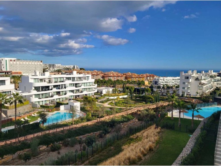 Apartment  for sale in Fuengirola, Malaga 2