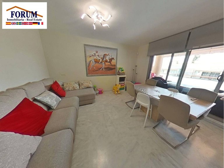 Apartment  for sale in Benalmádena, Malaga 1