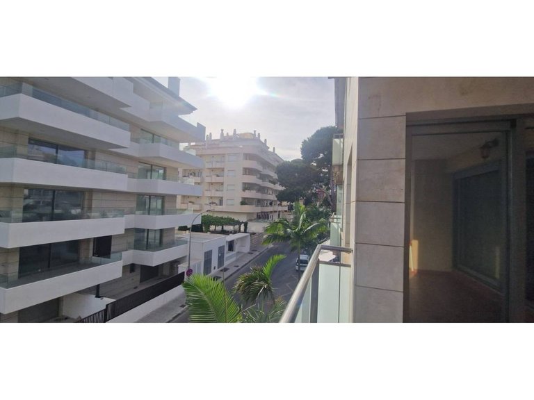 Apartment  for sale in Benalmádena, Malaga 15