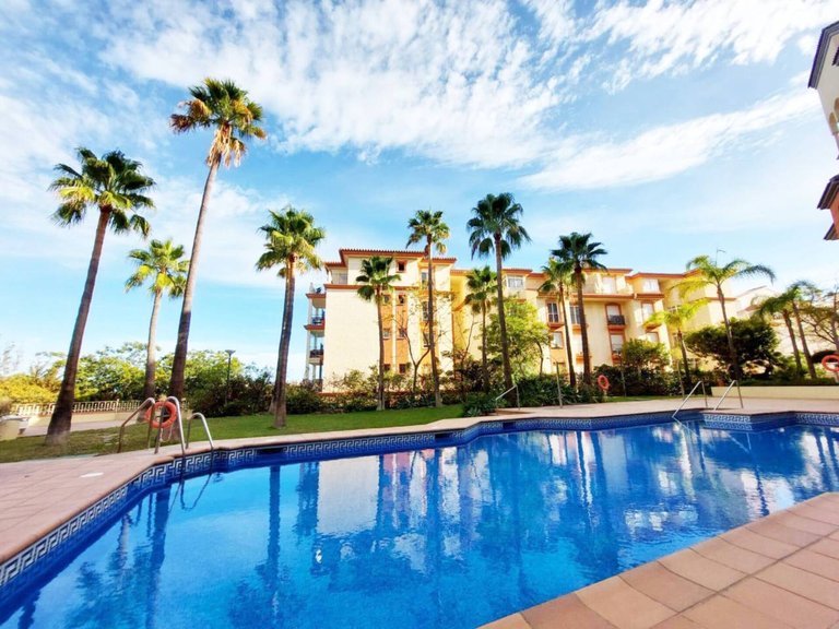 Apartment  for sale in Benalmádena, Malaga 2