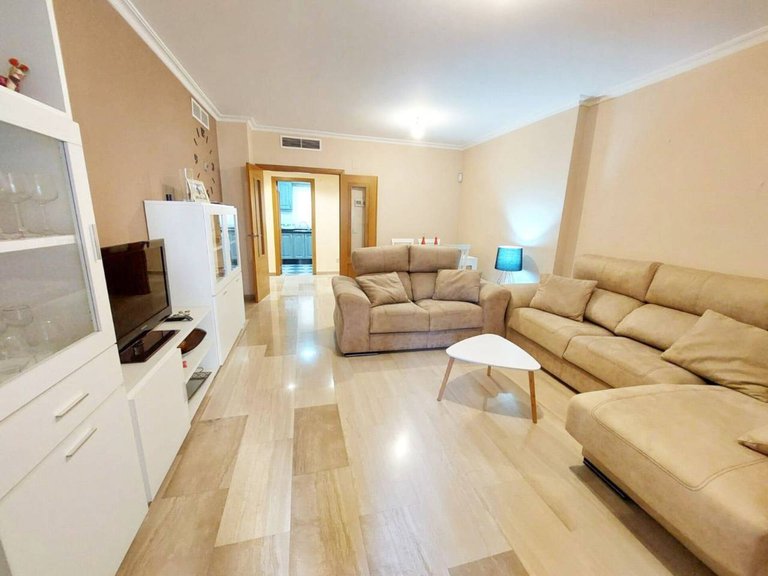 Apartment  for sale in Benalmádena, Malaga 18