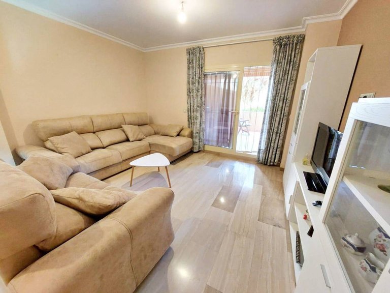 Apartment  for sale in Benalmádena, Malaga 24