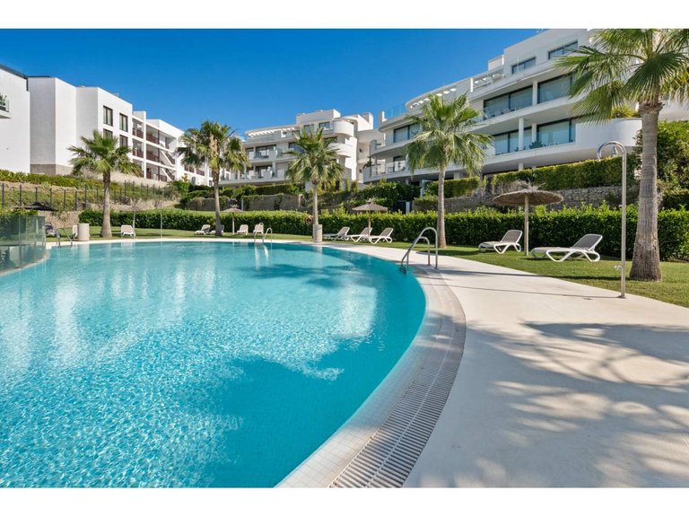 Apartment  for sale in Fuengirola, Malaga 1
