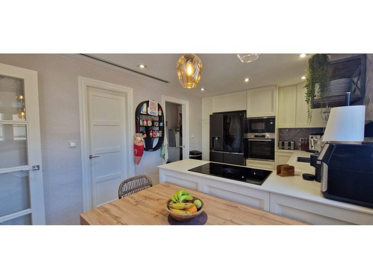 Apartment  for sale in Benalmádena, Malaga 11
