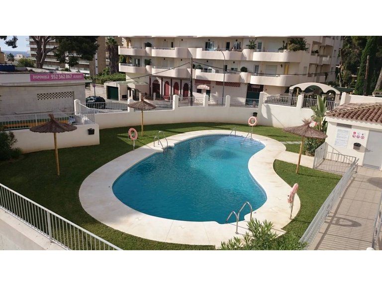 Apartment  for sale in Benalmádena, Malaga 1