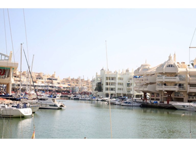 Apartment  for sale in Benalmádena, Malaga 30