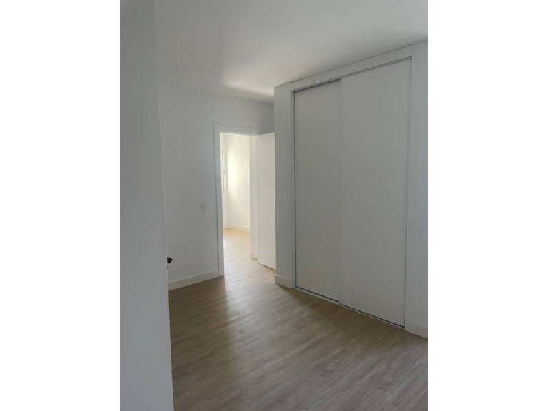 Apartment  for sale in Benalmádena, Malaga 5