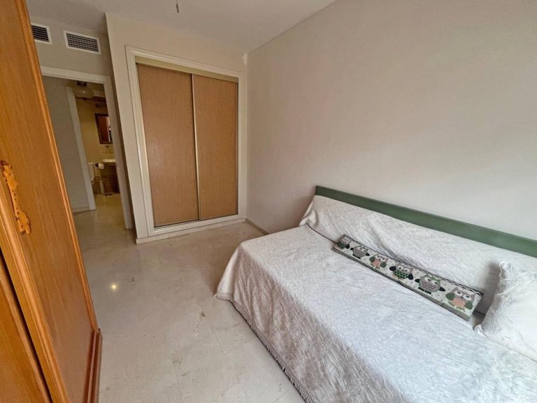 Apartment  for sale in Benalmádena, Malaga 13