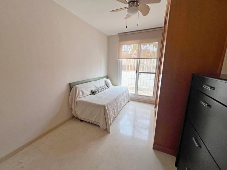 Apartment  for sale in Benalmádena, Malaga 43