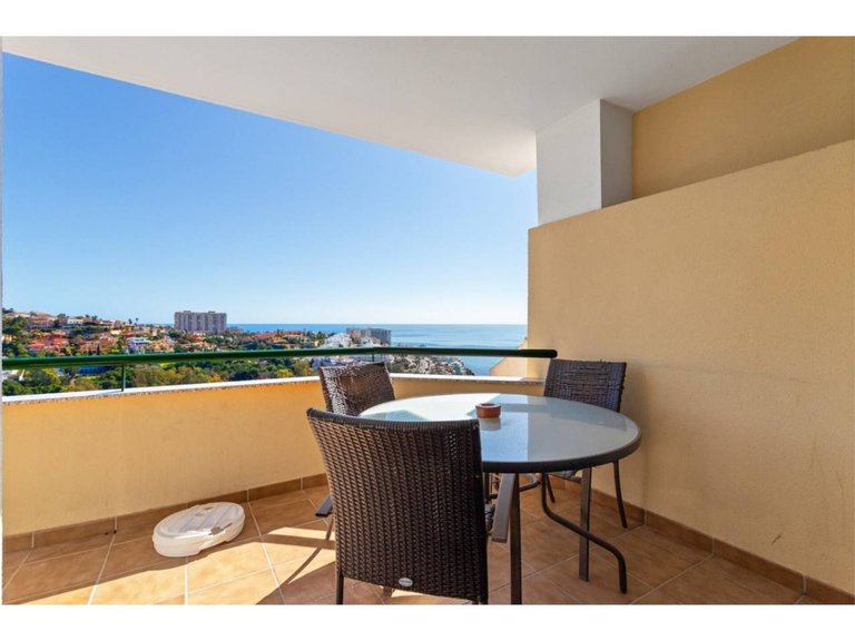 Apartment  for sale in Benalmádena, Malaga 1