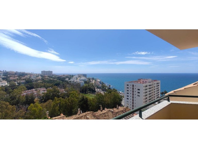 Apartment  for sale in Benalmádena, Malaga 39