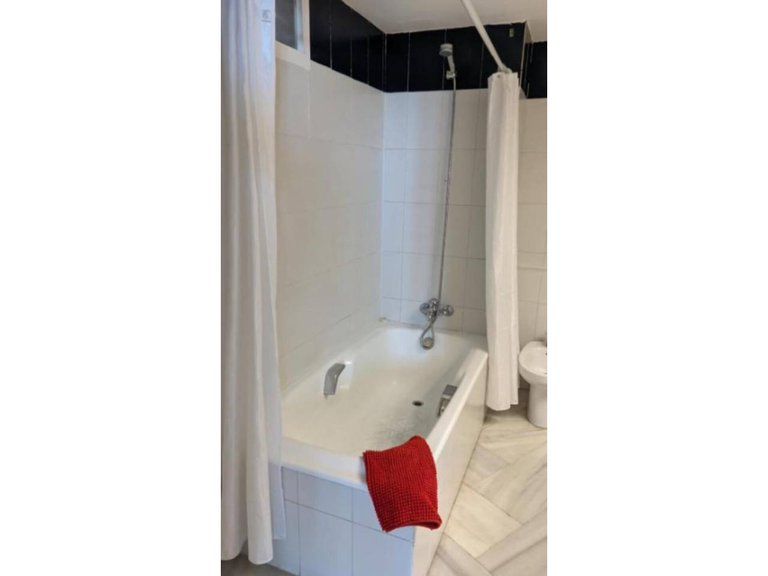 Apartment  for sale in Benalmádena, Malaga 8