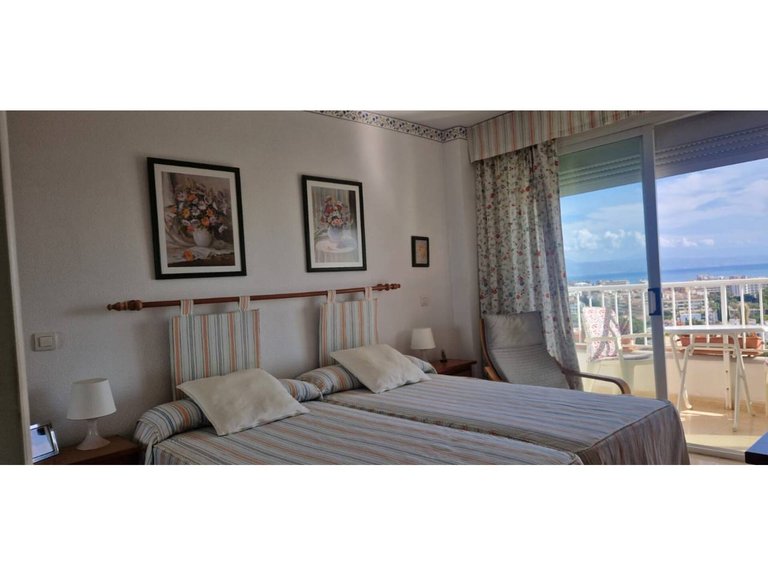 Apartment  for sale in Benalmádena, Malaga 12
