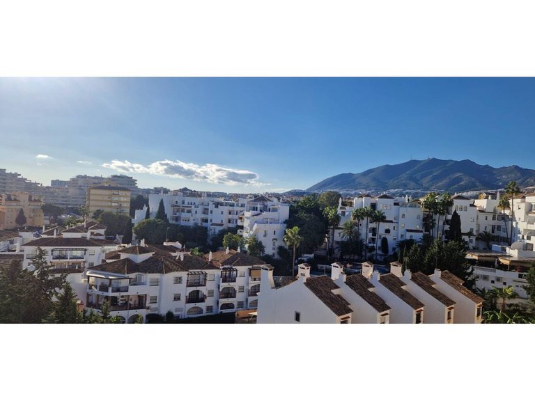 Apartment  for sale in Benalmádena, Malaga 30