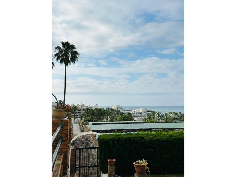 Apartment  for sale in Benalmádena, Malaga 42