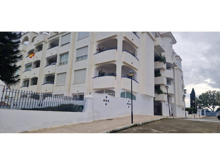 Apartment  for sale in Benalmádena, Malaga 39